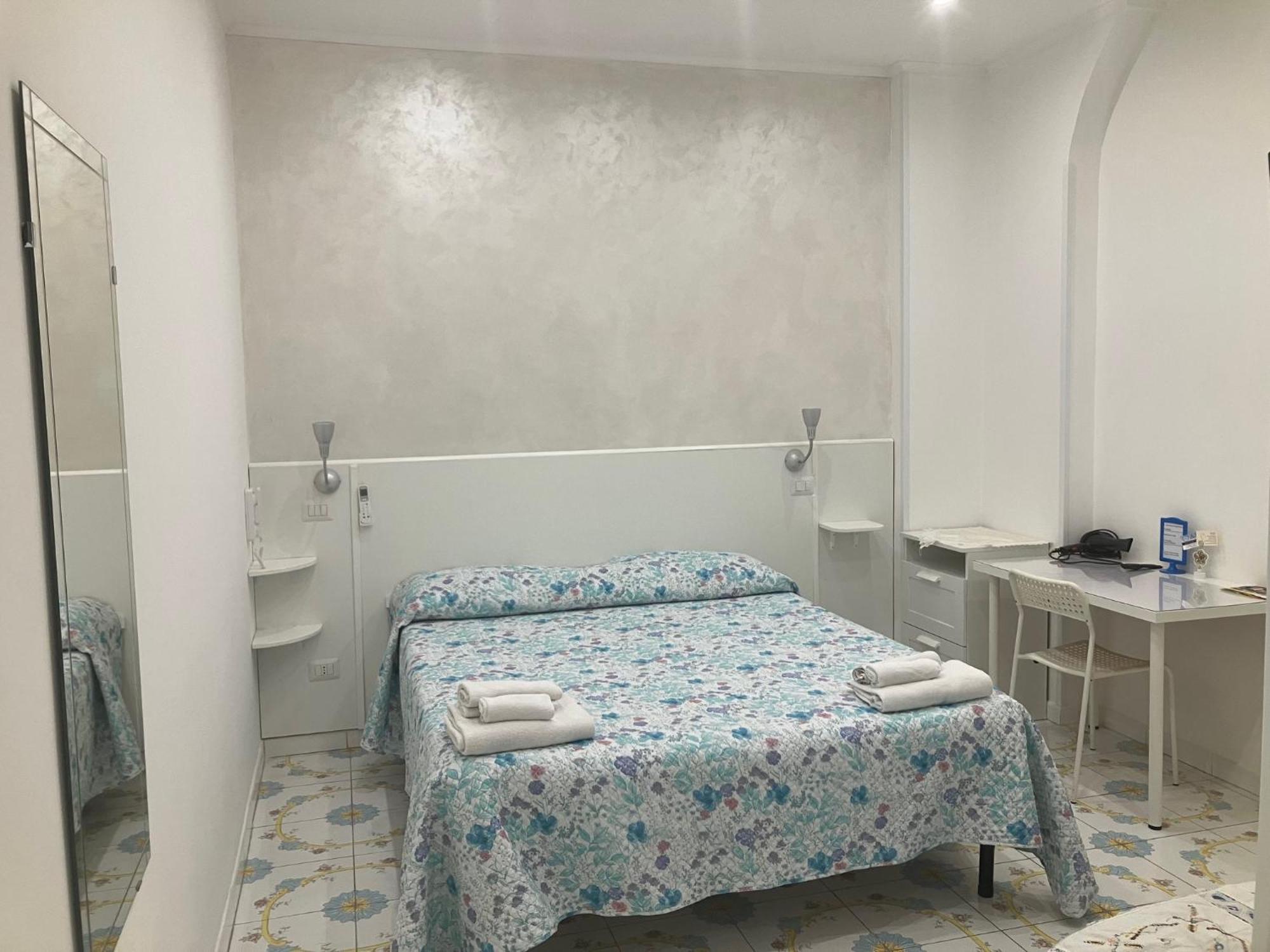Albergo Oasi Neapol Zewnętrze zdjęcie