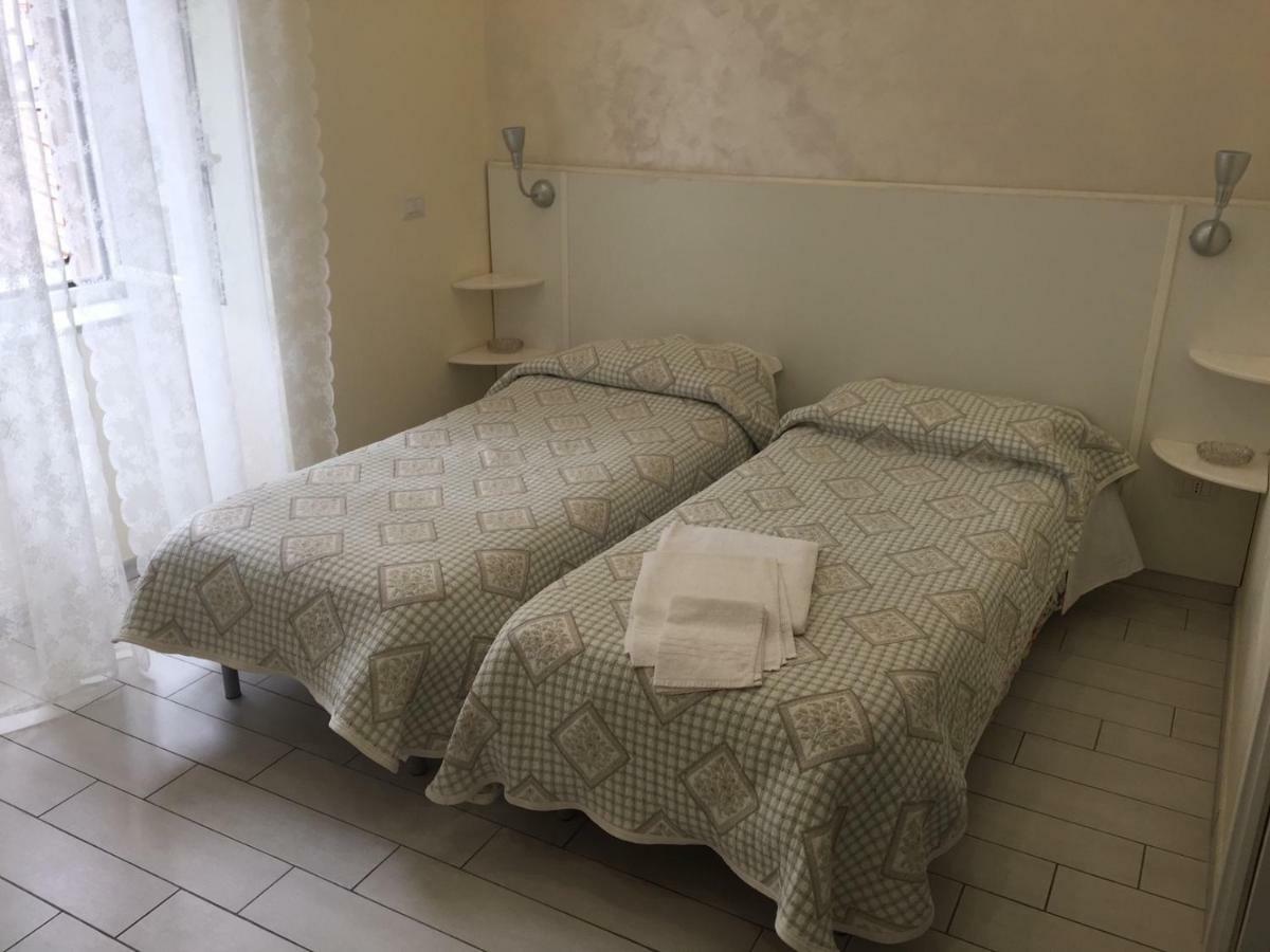 Albergo Oasi Neapol Zewnętrze zdjęcie